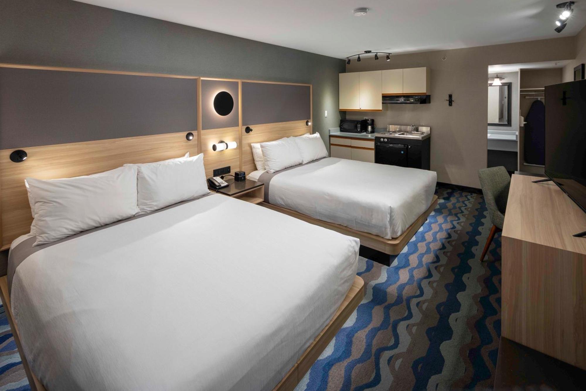 Accent Inns Kelowna Zewnętrze zdjęcie
