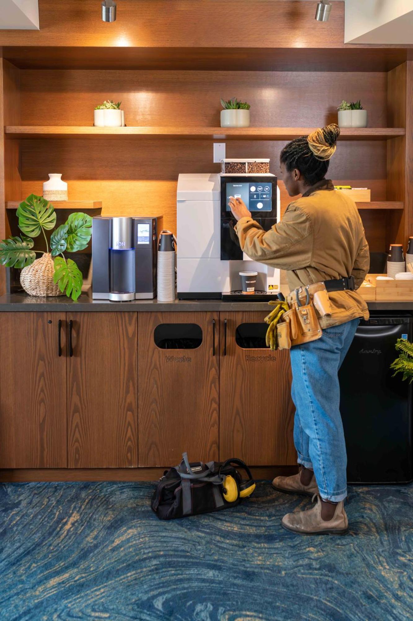 Accent Inns Kelowna Zewnętrze zdjęcie